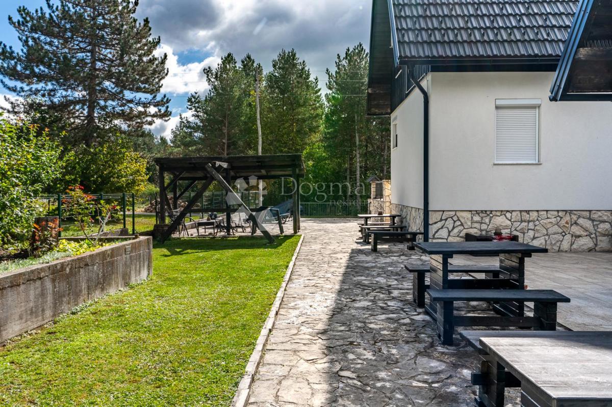 Dom Na sprzedaż - LIČKO-SENJSKA PLITVIČKA JEZERA