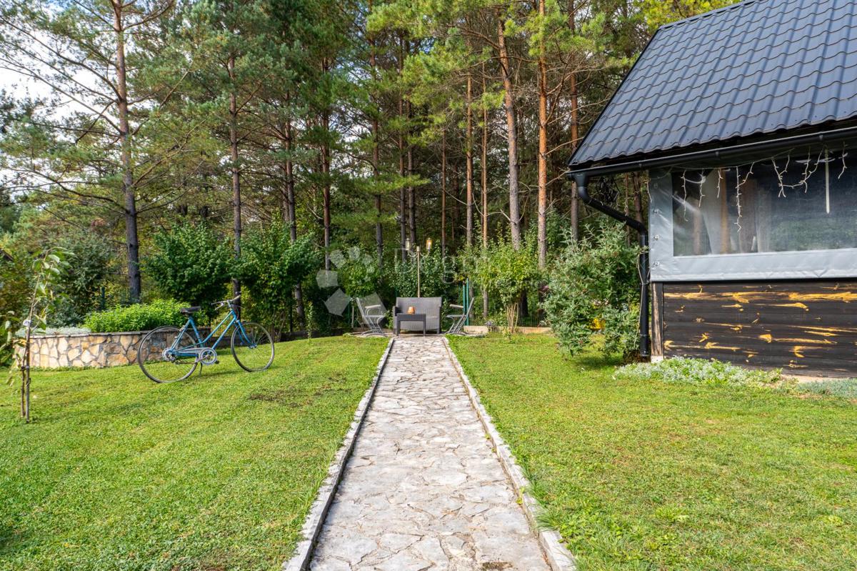 Dom Na sprzedaż - LIČKO-SENJSKA PLITVIČKA JEZERA