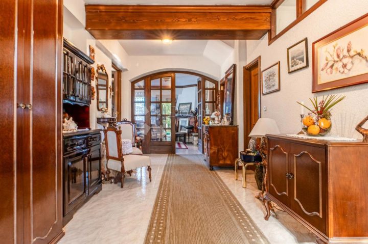 Appartement à louer 200 m² – Kastav