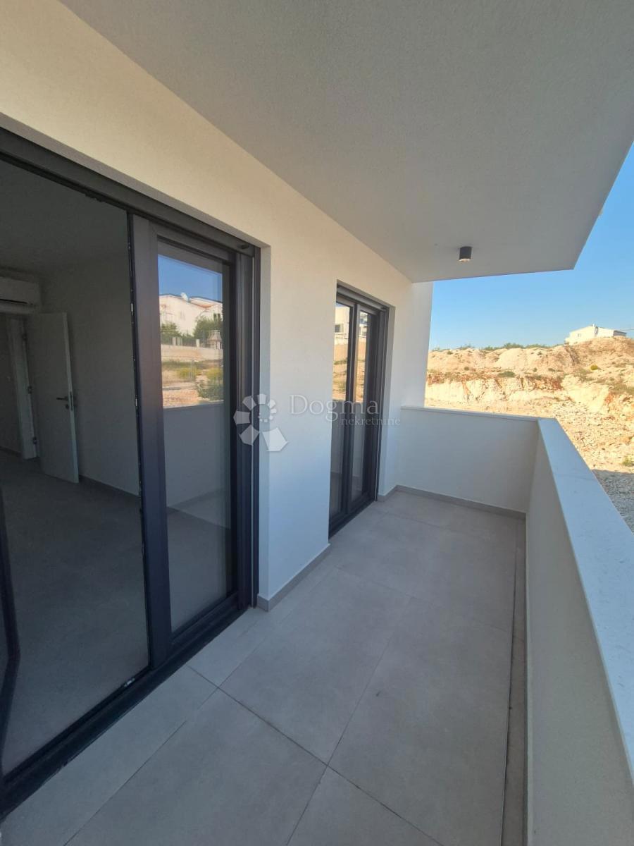 Flat For sale - SPLITSKO-DALMATINSKA ČIOVO