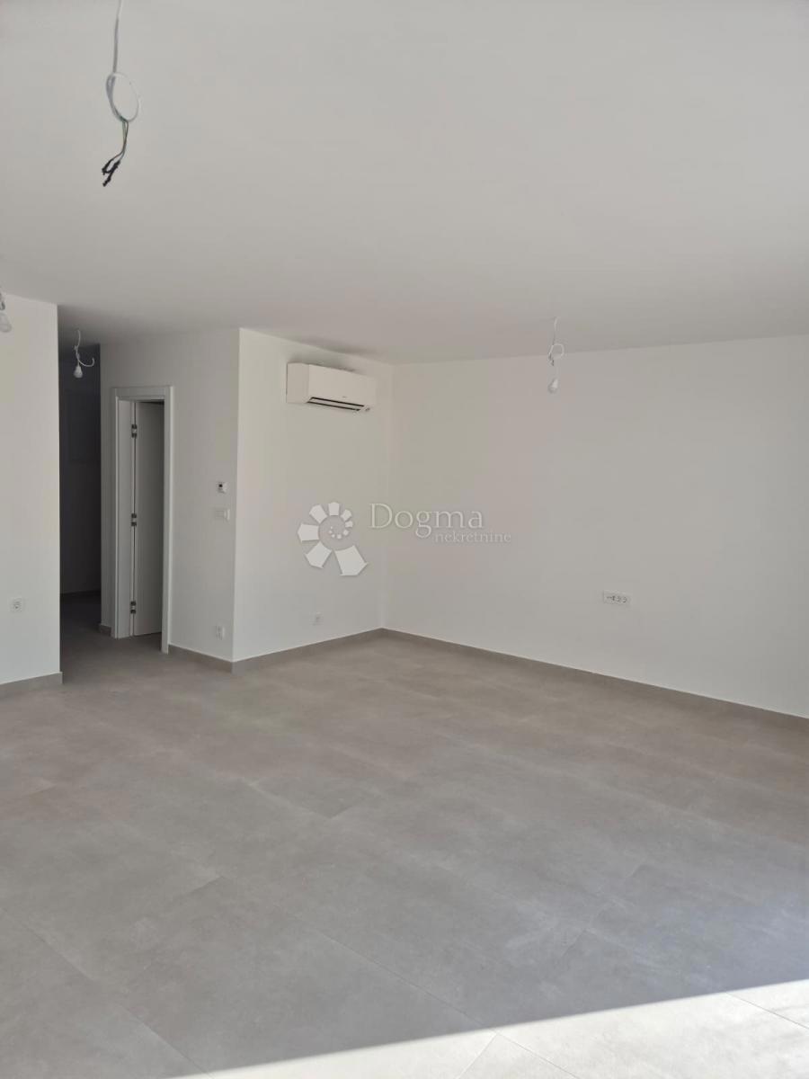 Flat For sale - SPLITSKO-DALMATINSKA ČIOVO