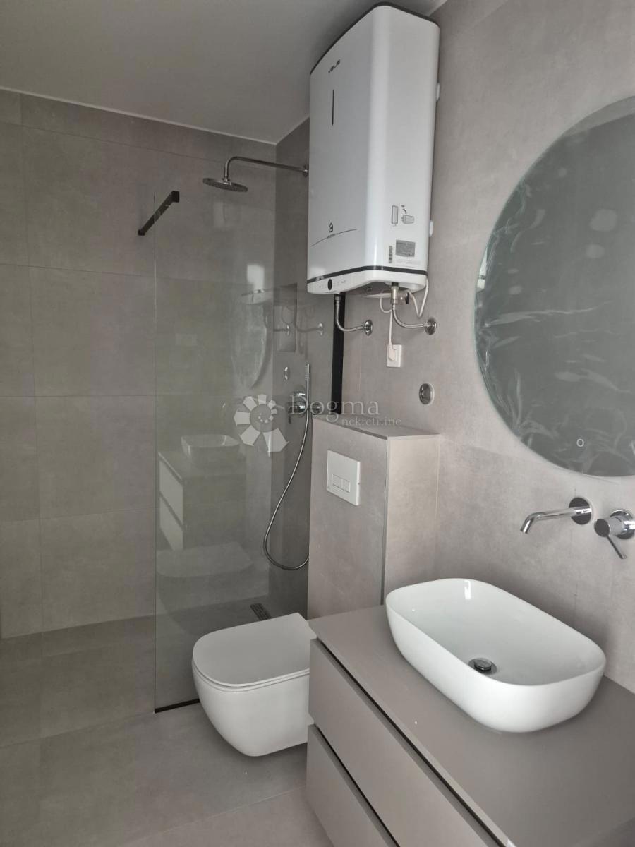 Flat For sale - SPLITSKO-DALMATINSKA ČIOVO