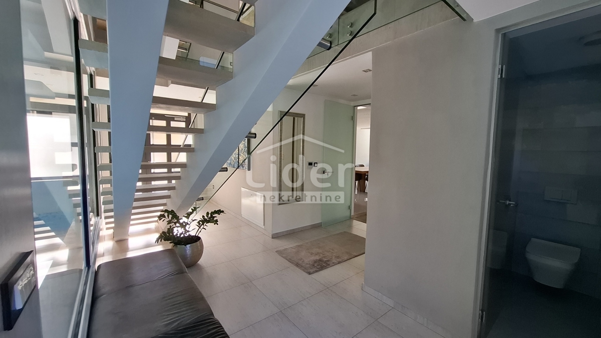 House For sale - PRIMORSKO-GORANSKA CRIKVENICA