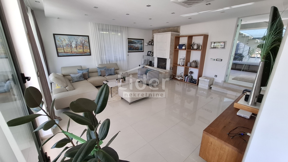 House For sale - PRIMORSKO-GORANSKA CRIKVENICA