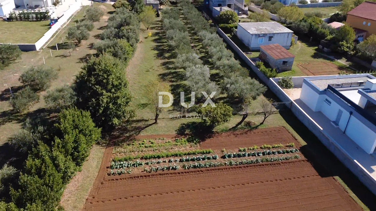 Land For sale - ZADARSKA VRSI