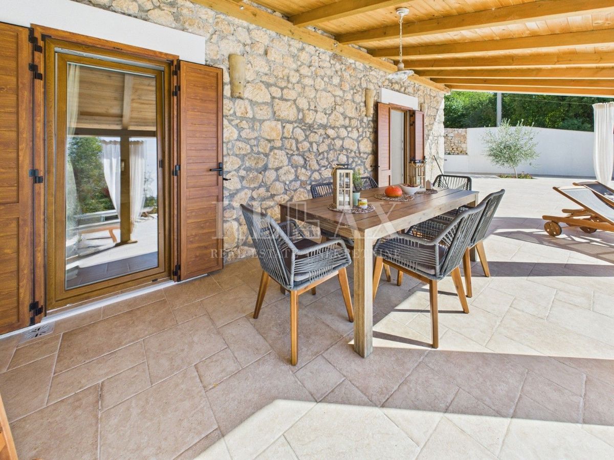 Kuća Na prodaju - PRIMORSKO-GORANSKA VINODOLSKA OPĆINA