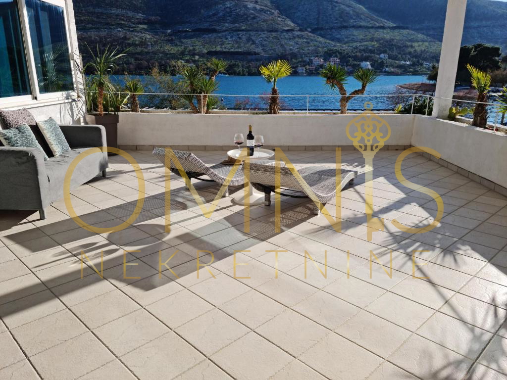 Poslovni prostori Na predaj - ŠIBENSKO-KNINSKA ŠIBENIK