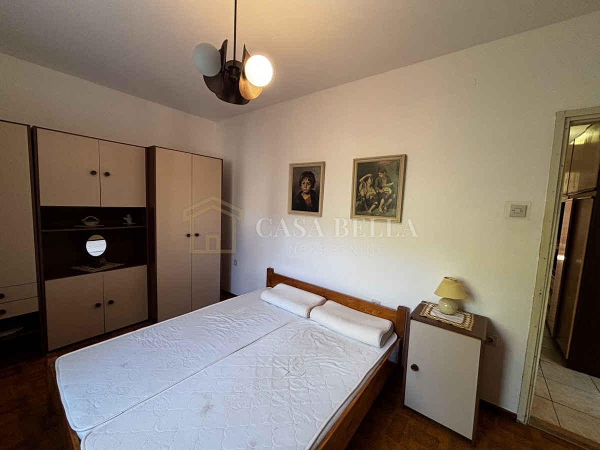 Maison À vendre - LIČKO-SENJSKA SENJ
