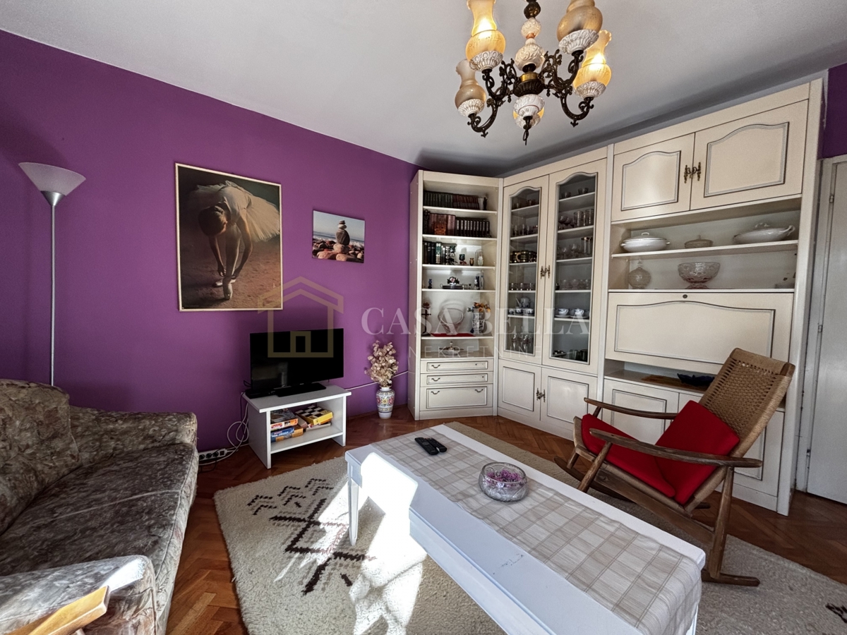 Maison À vendre - LIČKO-SENJSKA SENJ