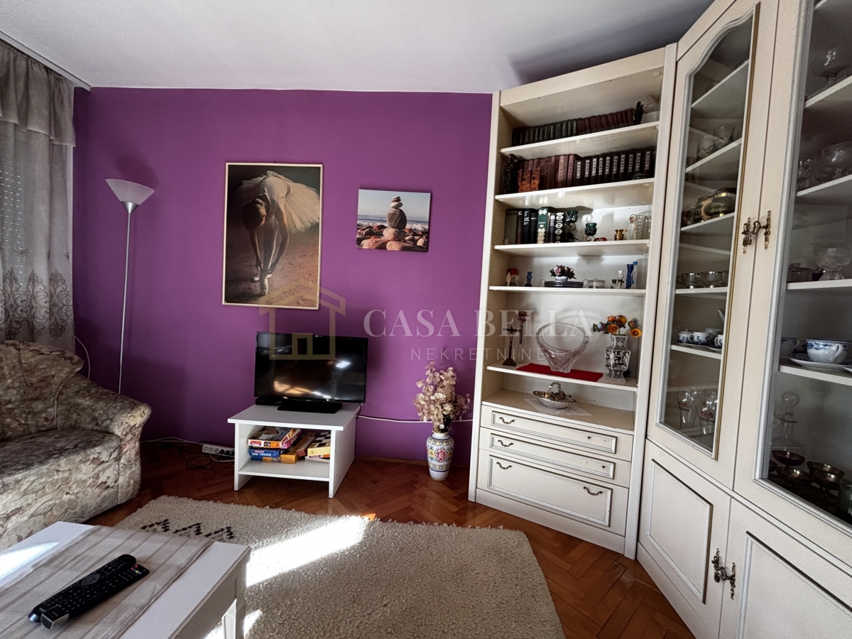 Maison À vendre - LIČKO-SENJSKA SENJ