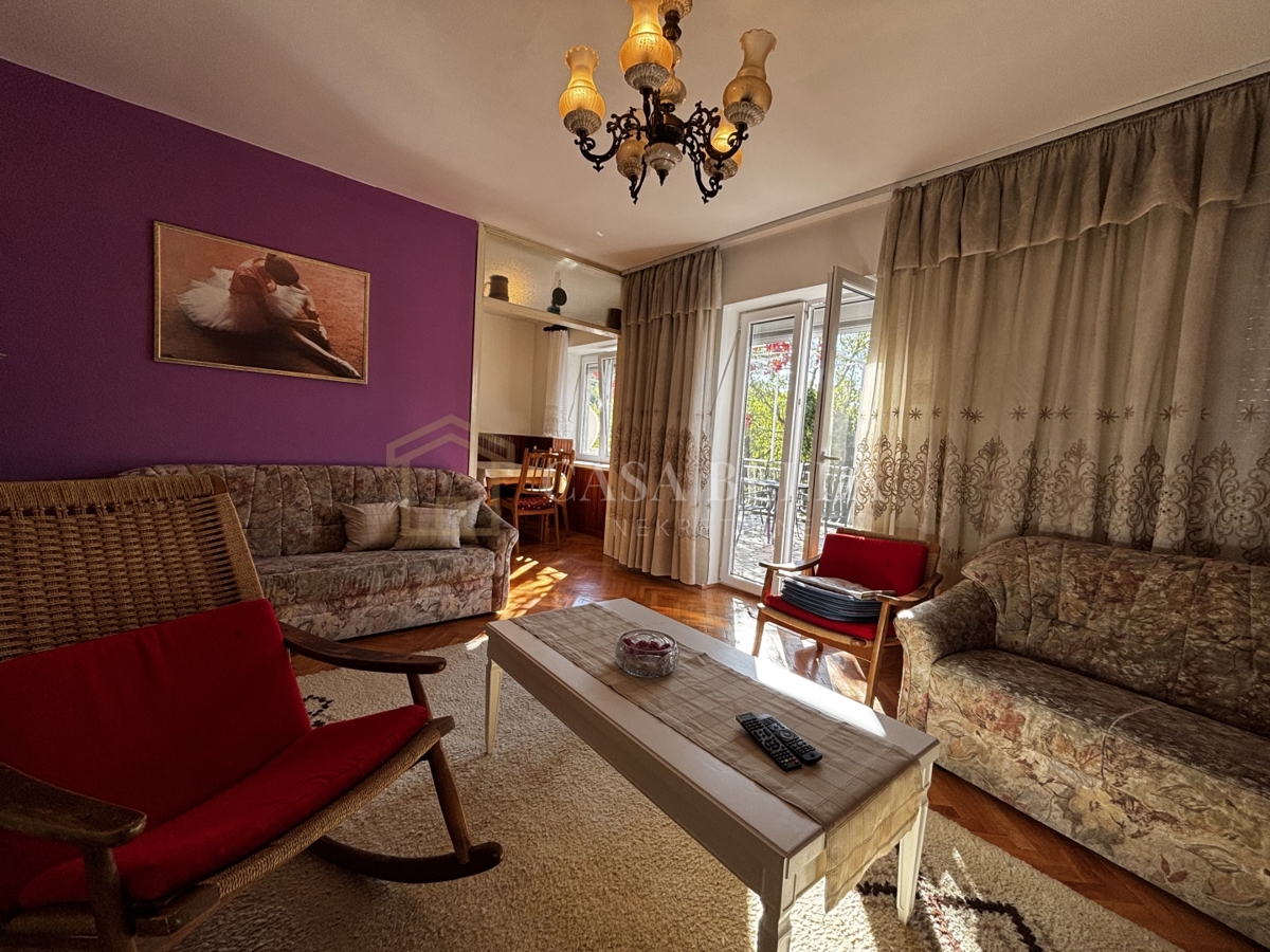 Maison À vendre - LIČKO-SENJSKA SENJ
