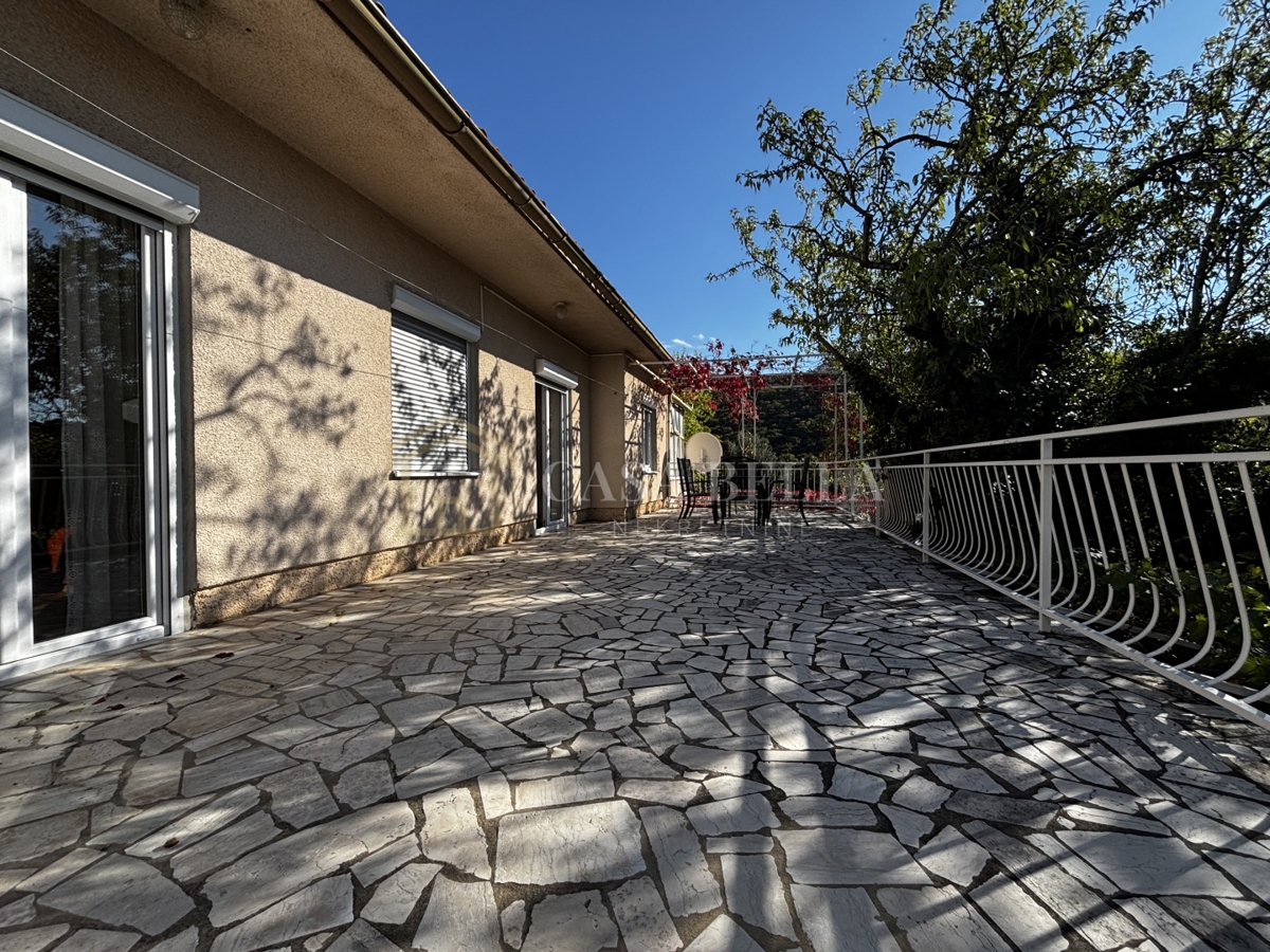 Maison À vendre - LIČKO-SENJSKA SENJ