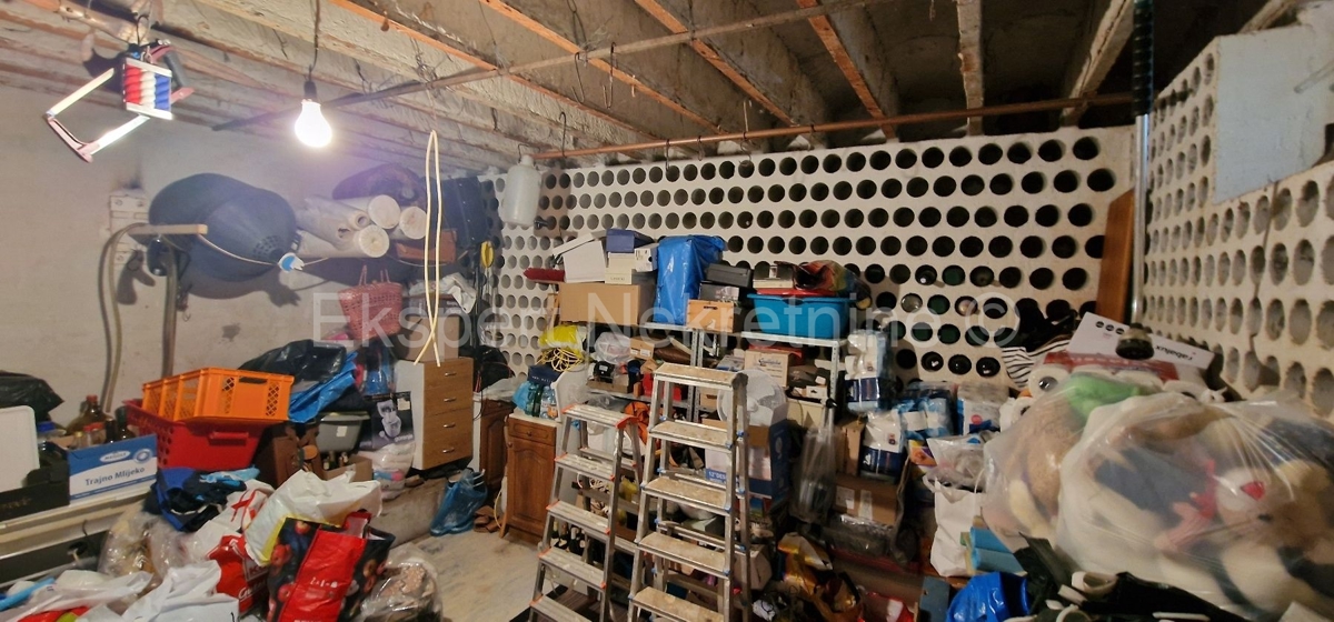 Haus Zu verkaufen - SPLITSKO-DALMATINSKA ČIOVO
