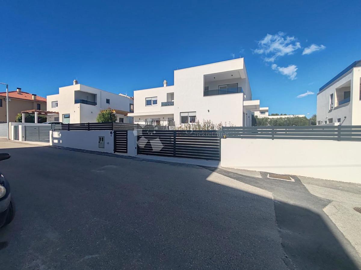 Haus Zu verkaufen - ŠIBENSKO-KNINSKA VODICE