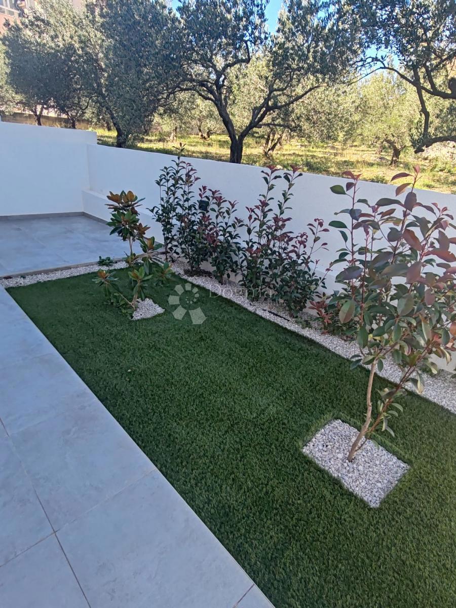 Haus Zu verkaufen - ŠIBENSKO-KNINSKA VODICE