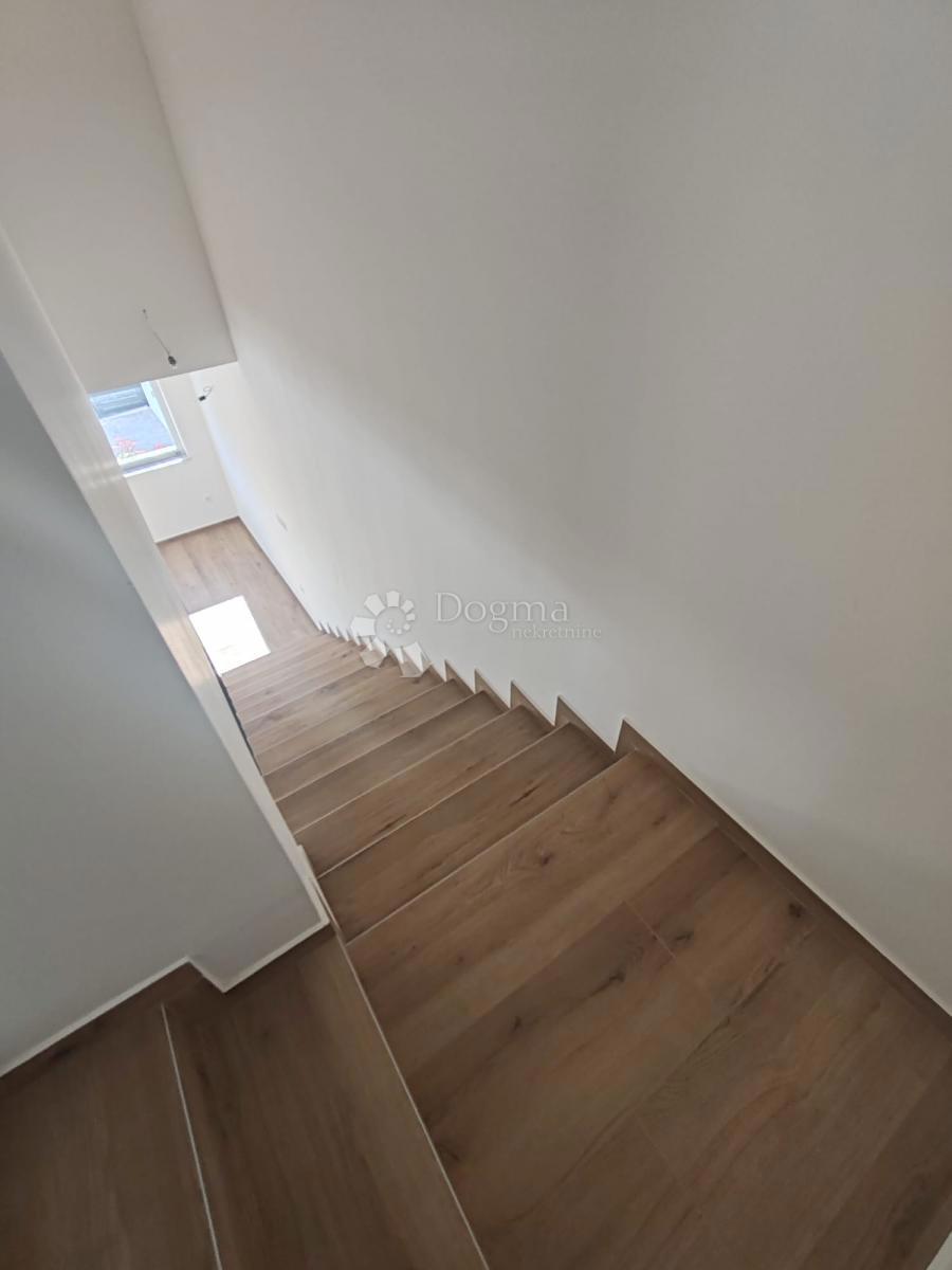 Haus Zu verkaufen - ŠIBENSKO-KNINSKA VODICE