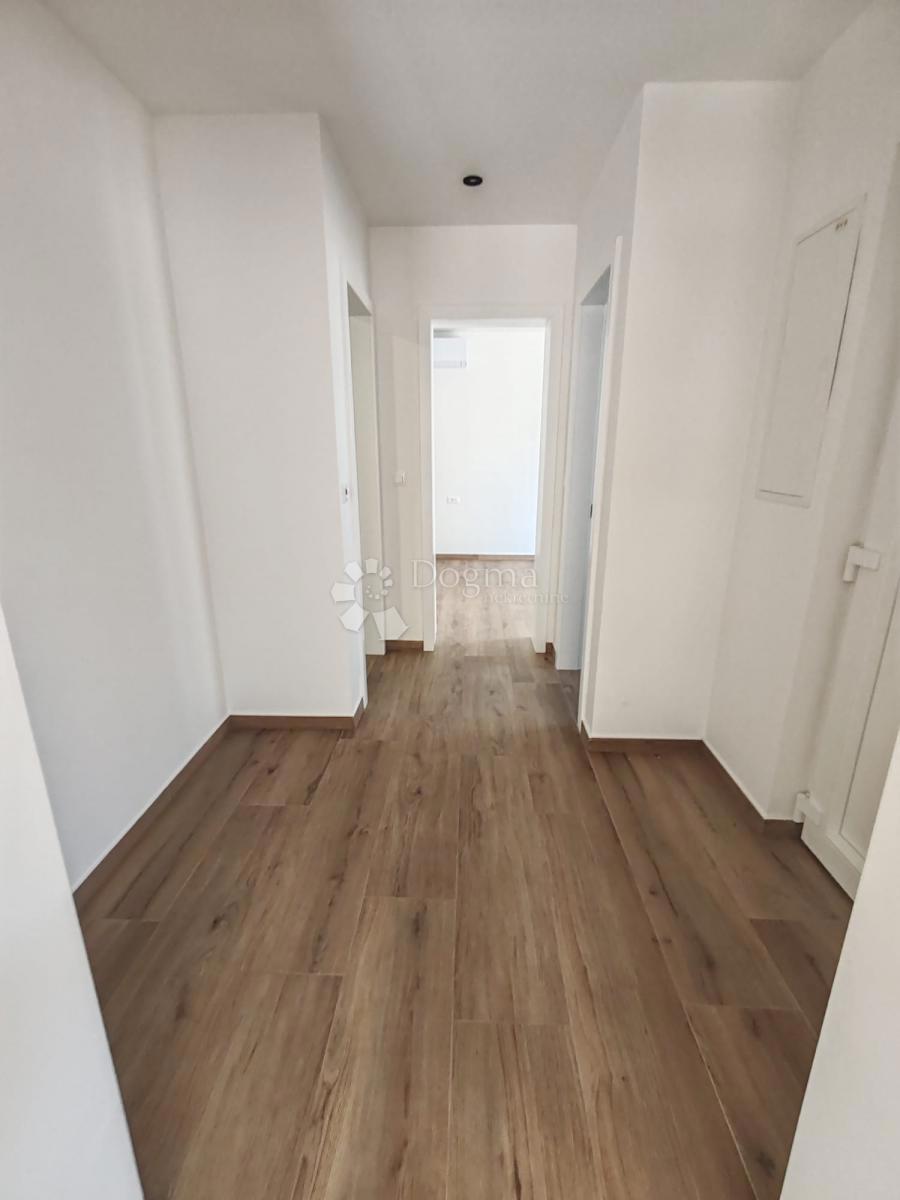 Haus Zu verkaufen - ŠIBENSKO-KNINSKA VODICE