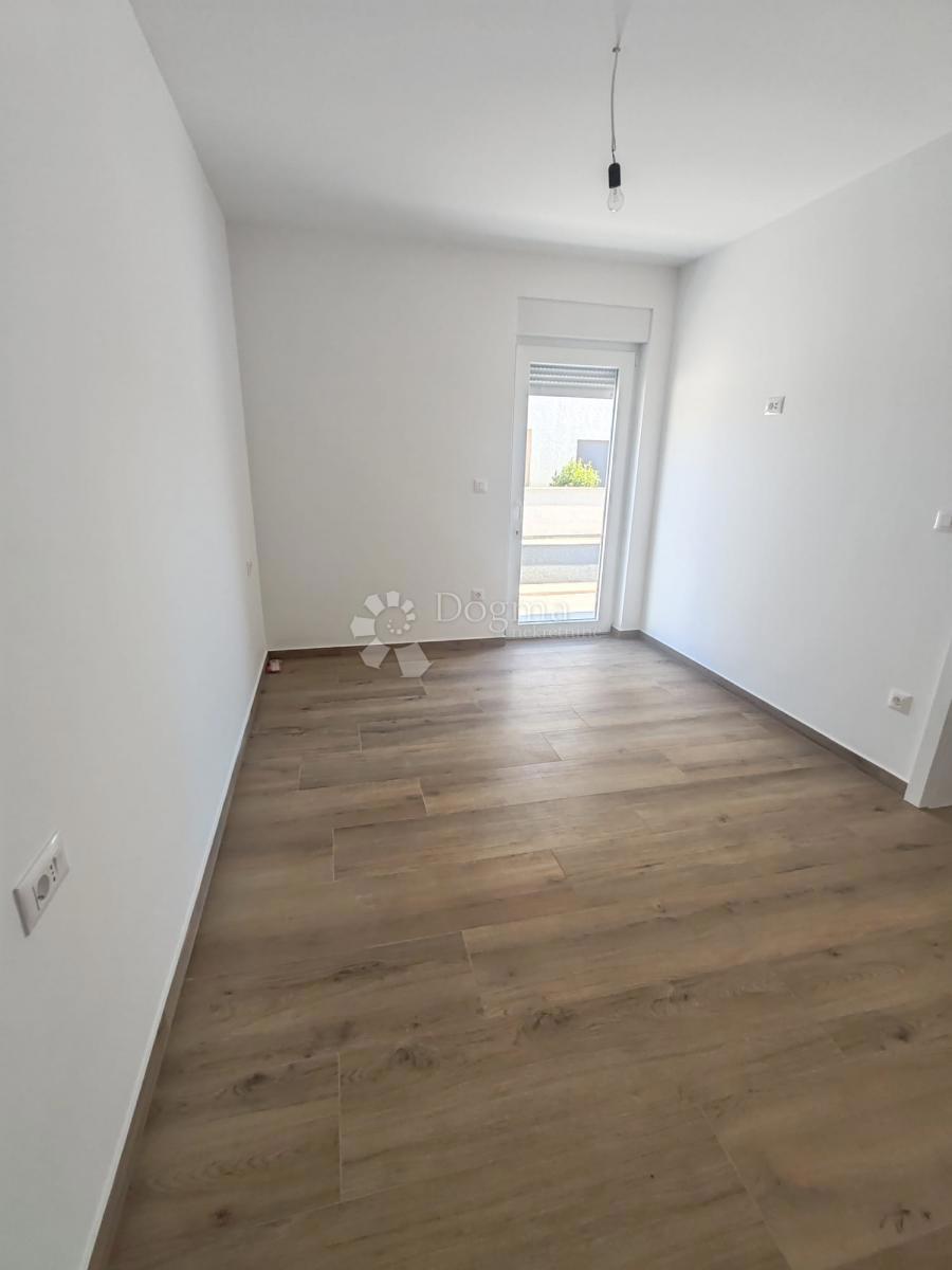Haus Zu verkaufen - ŠIBENSKO-KNINSKA VODICE