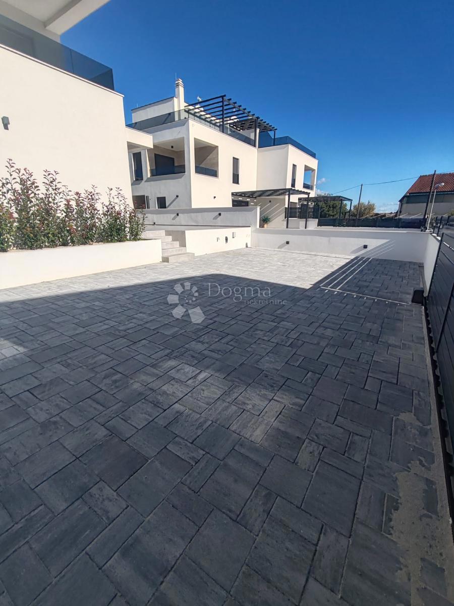 Haus Zu verkaufen - ŠIBENSKO-KNINSKA VODICE