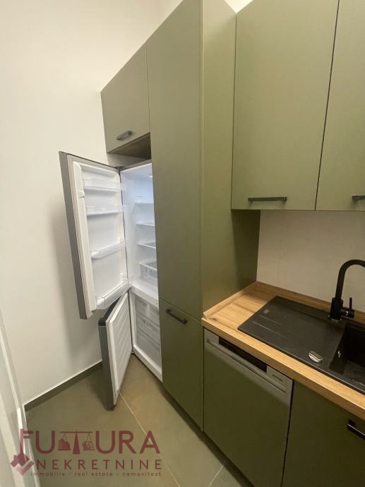 Flat For rent - Grad Zagreb Zagreb - foto 2/15