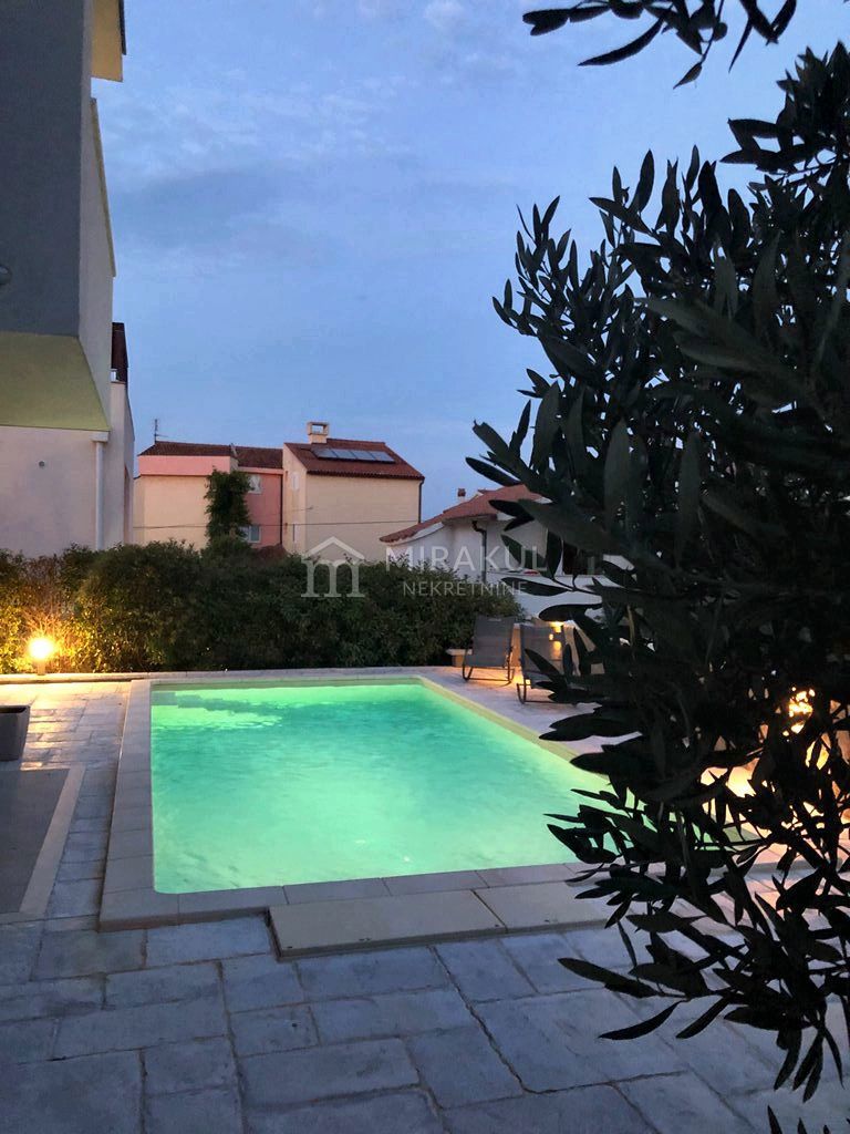 Apartment Zu verkaufen - ŠIBENSKO-KNINSKA MURTER