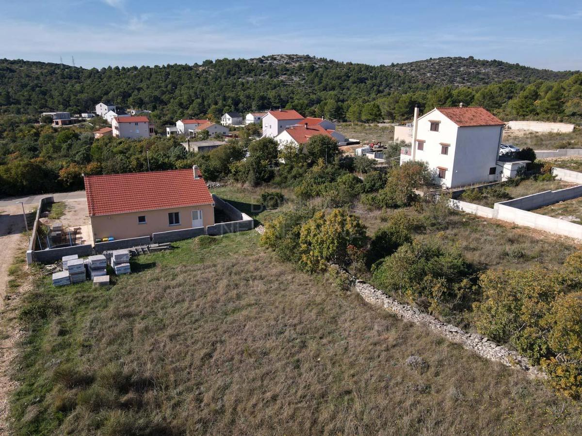 Zemljište Na prodaju - ŠIBENSKO-KNINSKA ŠIBENIK