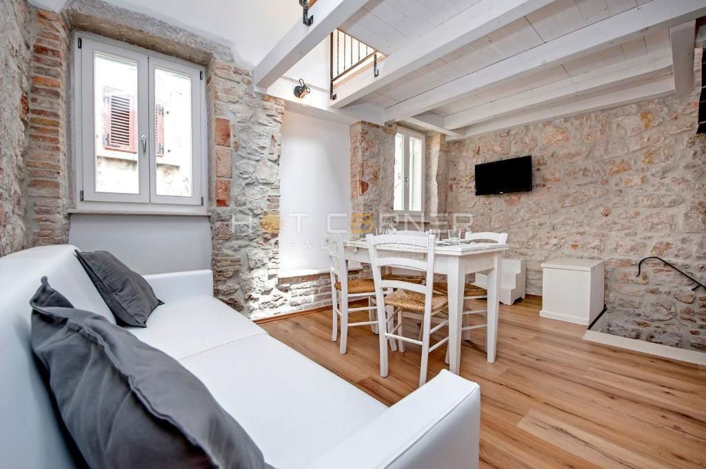 Hiša Na predaj - ISTARSKA ROVINJ