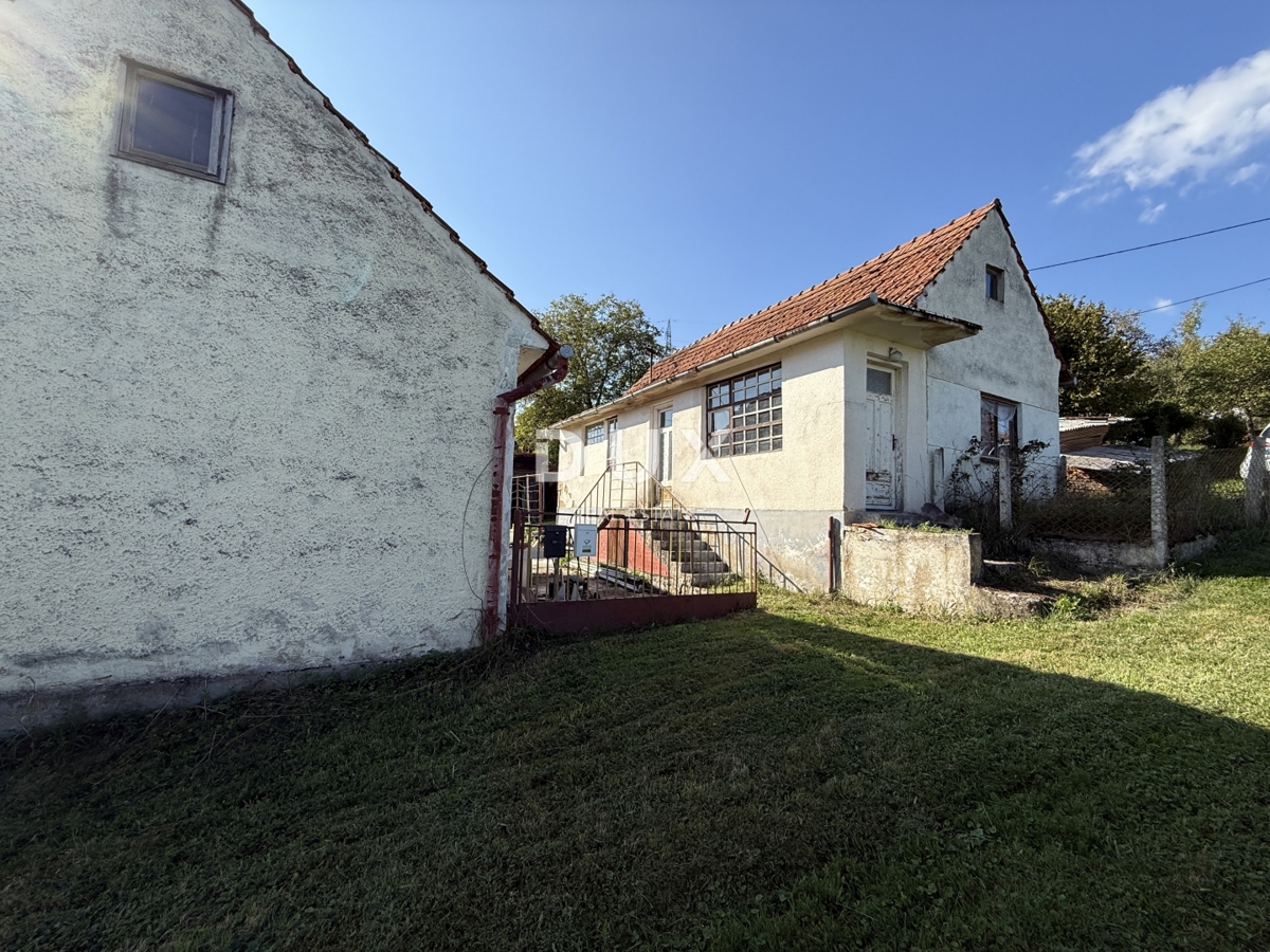 Kuća Na prodaju - KARLOVAČKA KARLOVAC