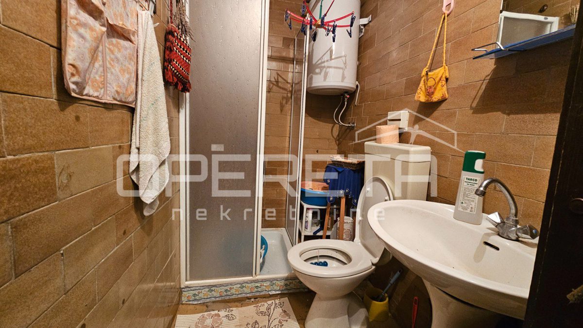 House For sale - LIČKO-SENJSKA NOVALJA