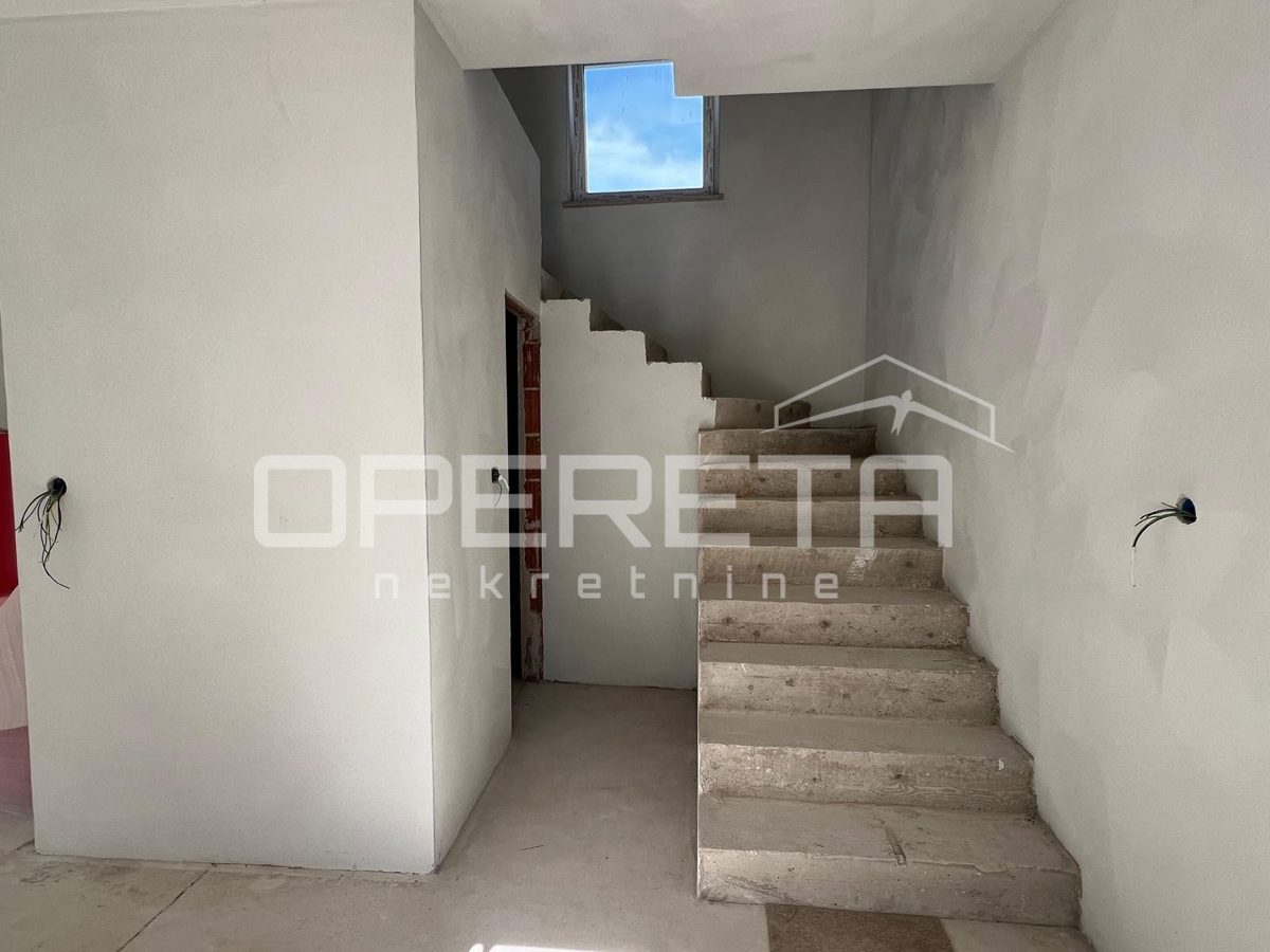 Haus Zu verkaufen - ISTARSKA KANFANAR