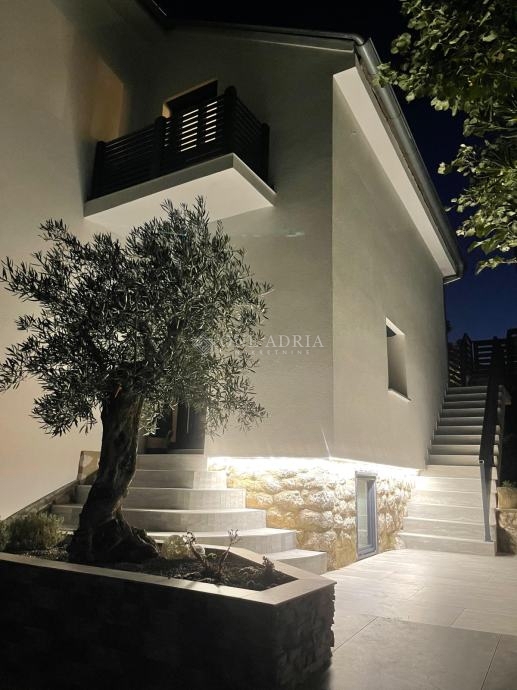 House For sale - PRIMORSKO-GORANSKA NOVI VINODOLSKI