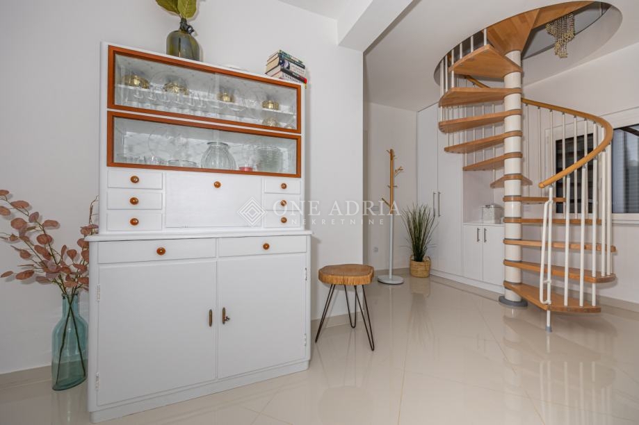 House For sale - PRIMORSKO-GORANSKA NOVI VINODOLSKI