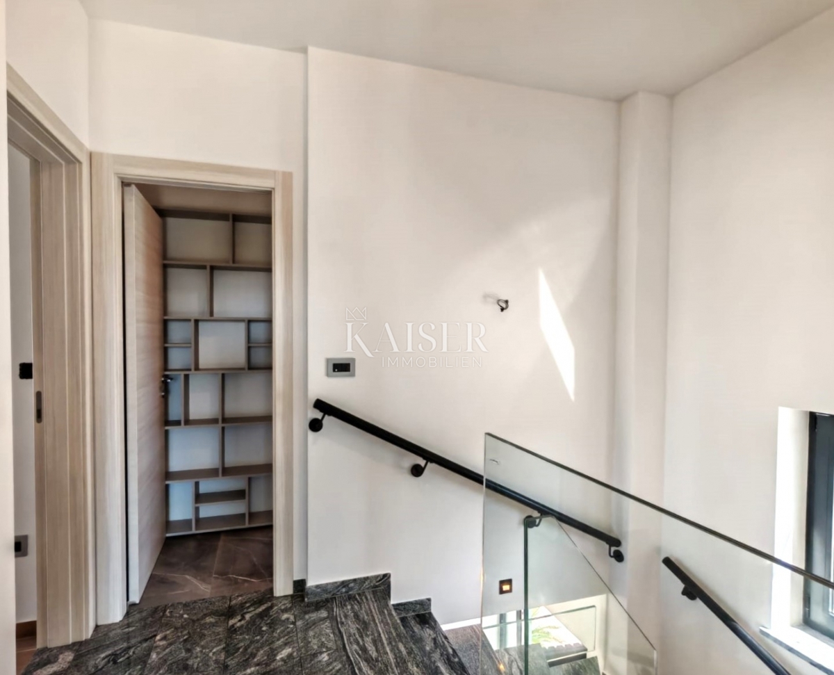Casa In vendita - PRIMORSKO-GORANSKA KRK