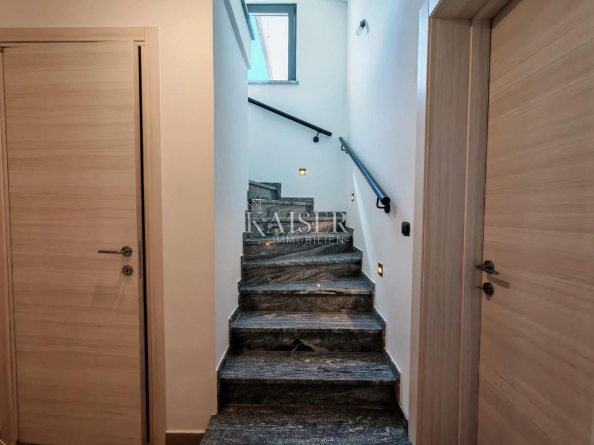 Casa In vendita - PRIMORSKO-GORANSKA KRK