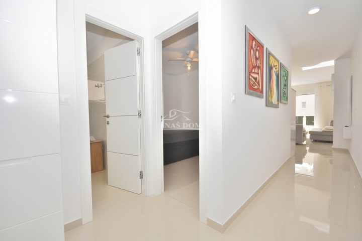Appartamento In vendita - šibensko-kninska Vodice - foto 4/19