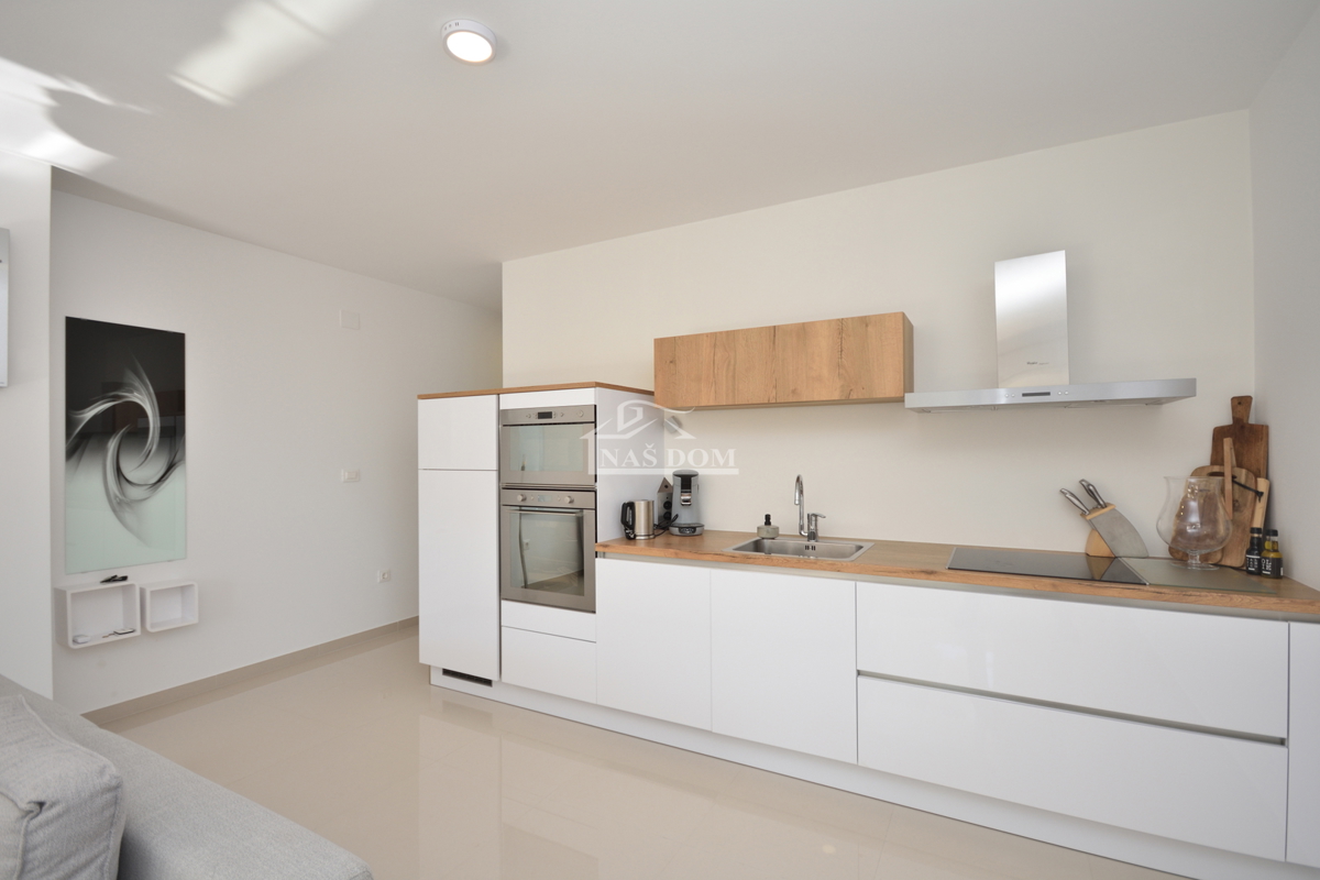 Flat For sale - ŠIBENSKO-KNINSKA VODICE