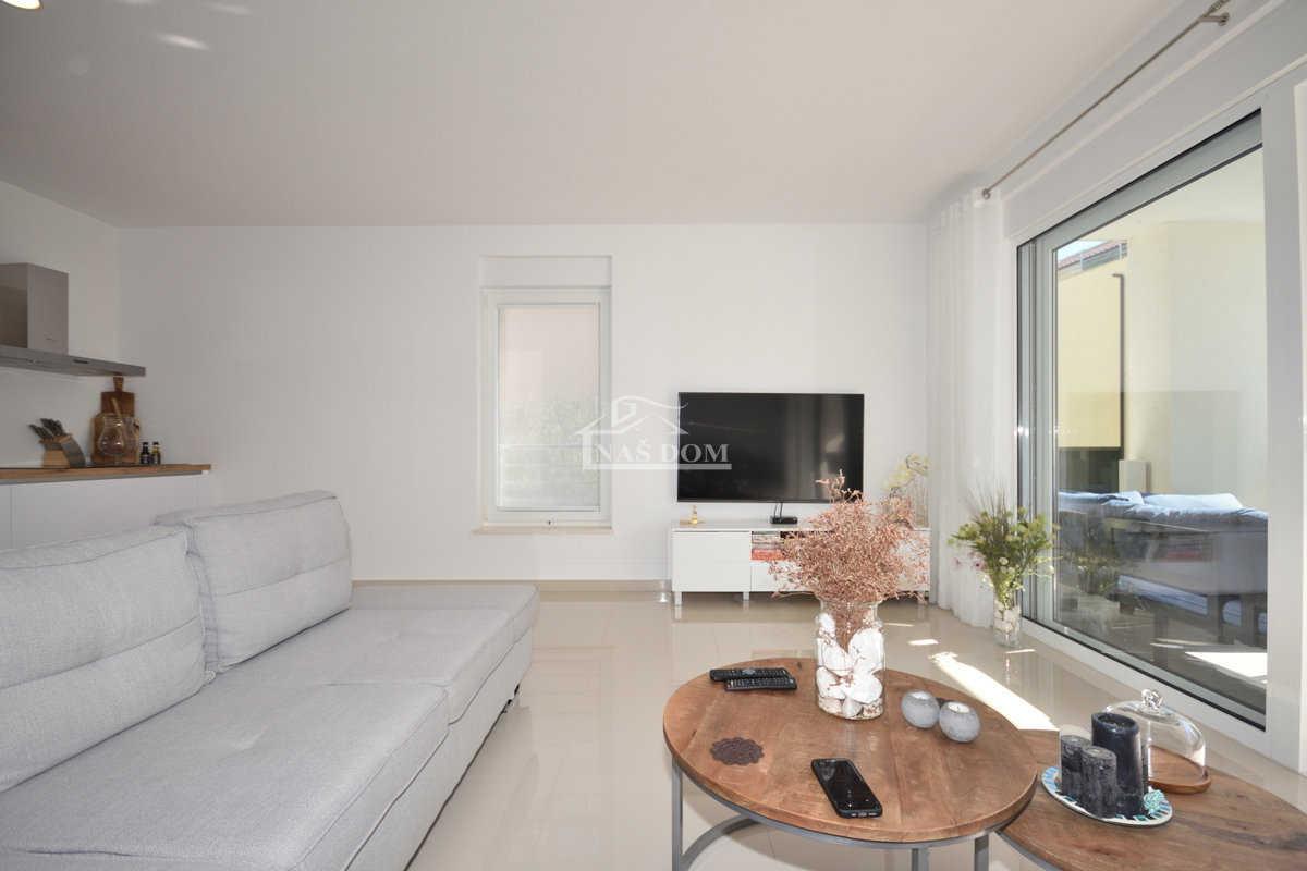 Flat For sale - ŠIBENSKO-KNINSKA VODICE