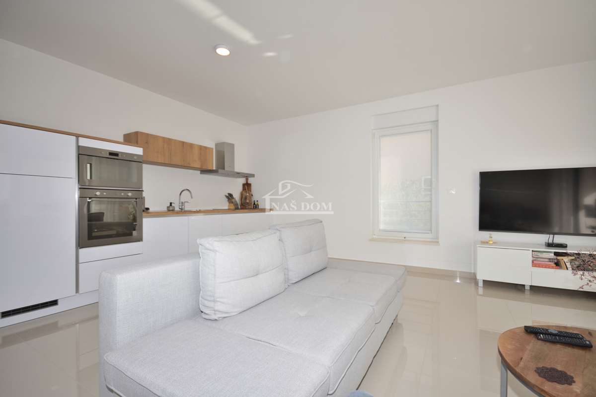 Flat For sale - ŠIBENSKO-KNINSKA VODICE