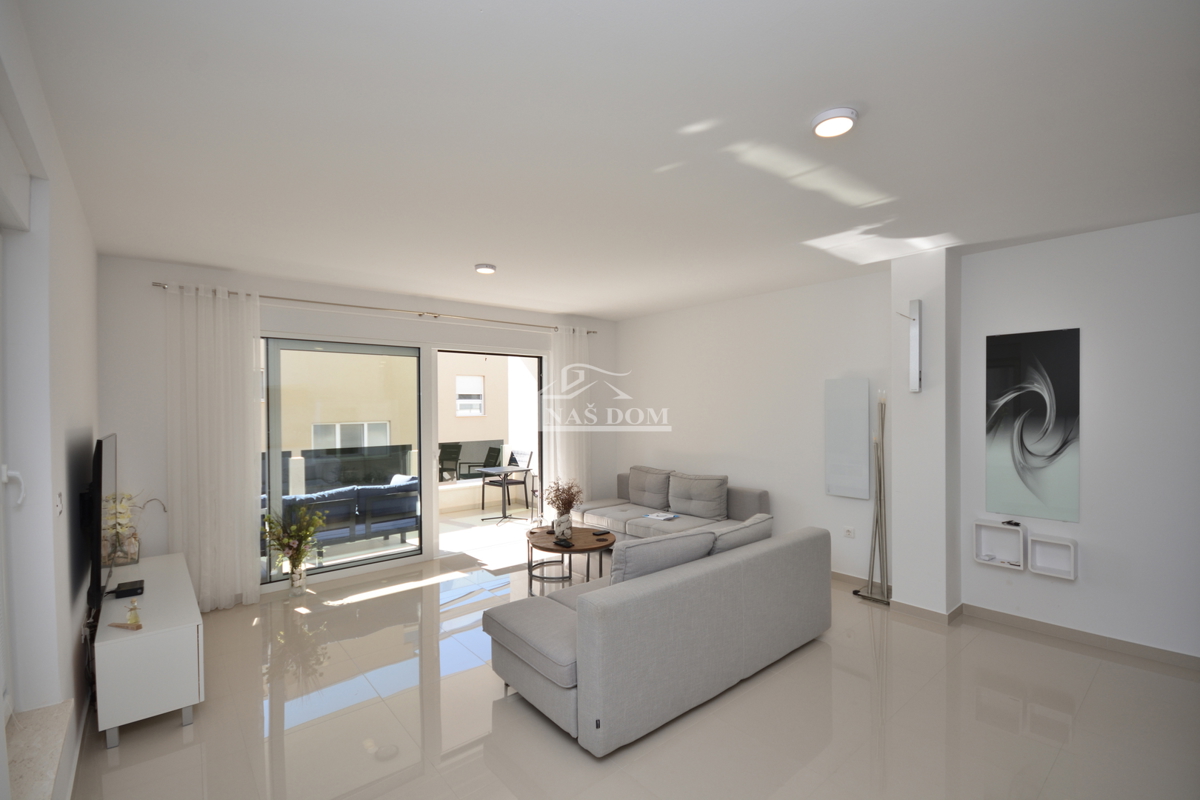 Flat For sale - ŠIBENSKO-KNINSKA VODICE