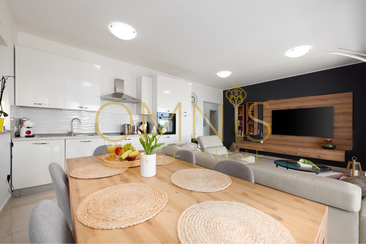 Appartement À vendre - PRIMORSKO-GORANSKA MATULJI