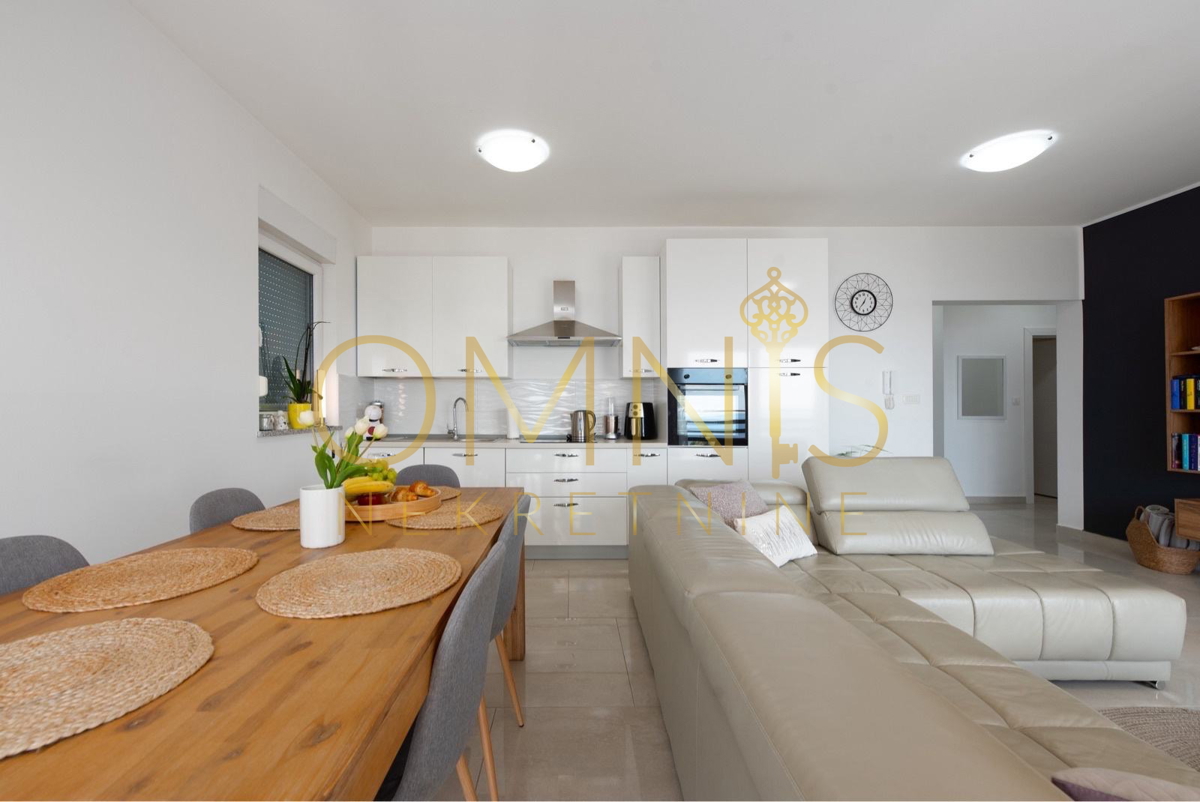 Appartement À vendre - PRIMORSKO-GORANSKA MATULJI