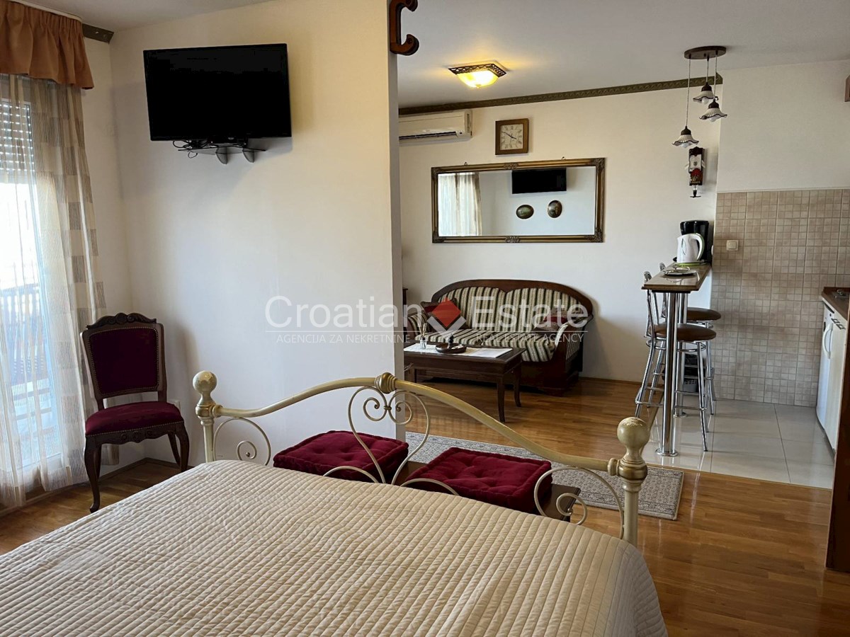 Apartma Za najem - SPLITSKO-DALMATINSKA SPLIT