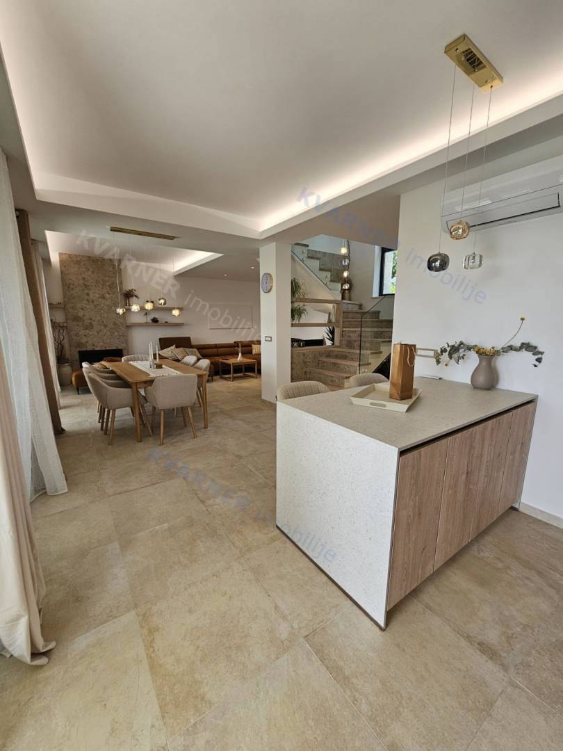 Casa In vendita - PRIMORSKO-GORANSKA KRK