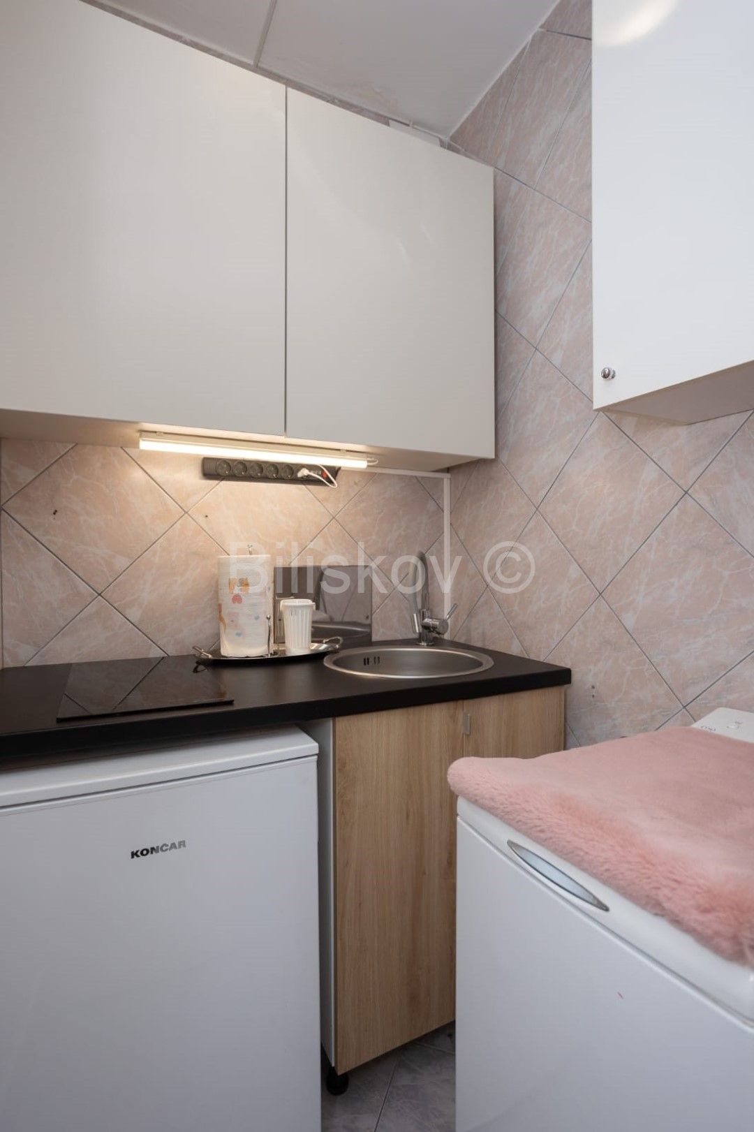 Flat For rent - SPLITSKO-DALMATINSKA SPLIT