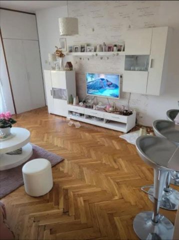 Hiša na predaj 209 m² – Osijek