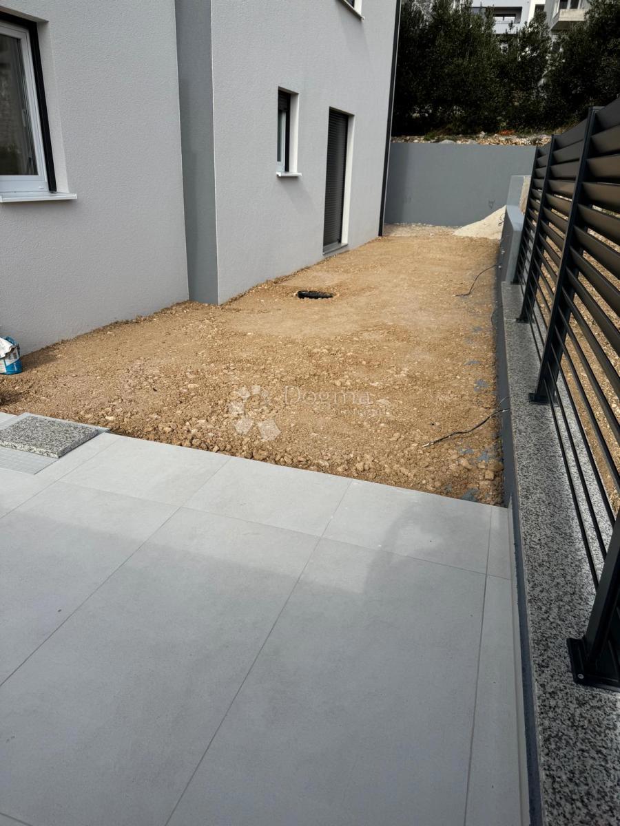 Flat For sale - SPLITSKO-DALMATINSKA MAKARSKA