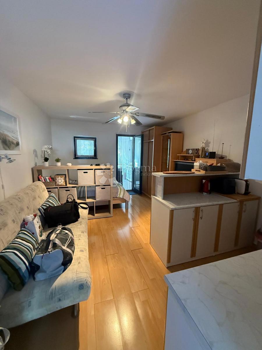 Apartmán Na prodej - LIČKO-SENJSKA SENJ