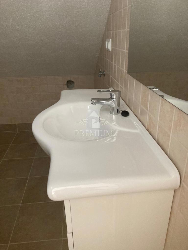 House For sale - SPLITSKO-DALMATINSKA BRAČ