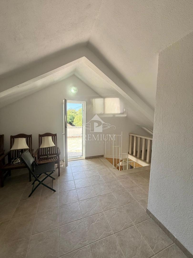 House For sale - SPLITSKO-DALMATINSKA BRAČ