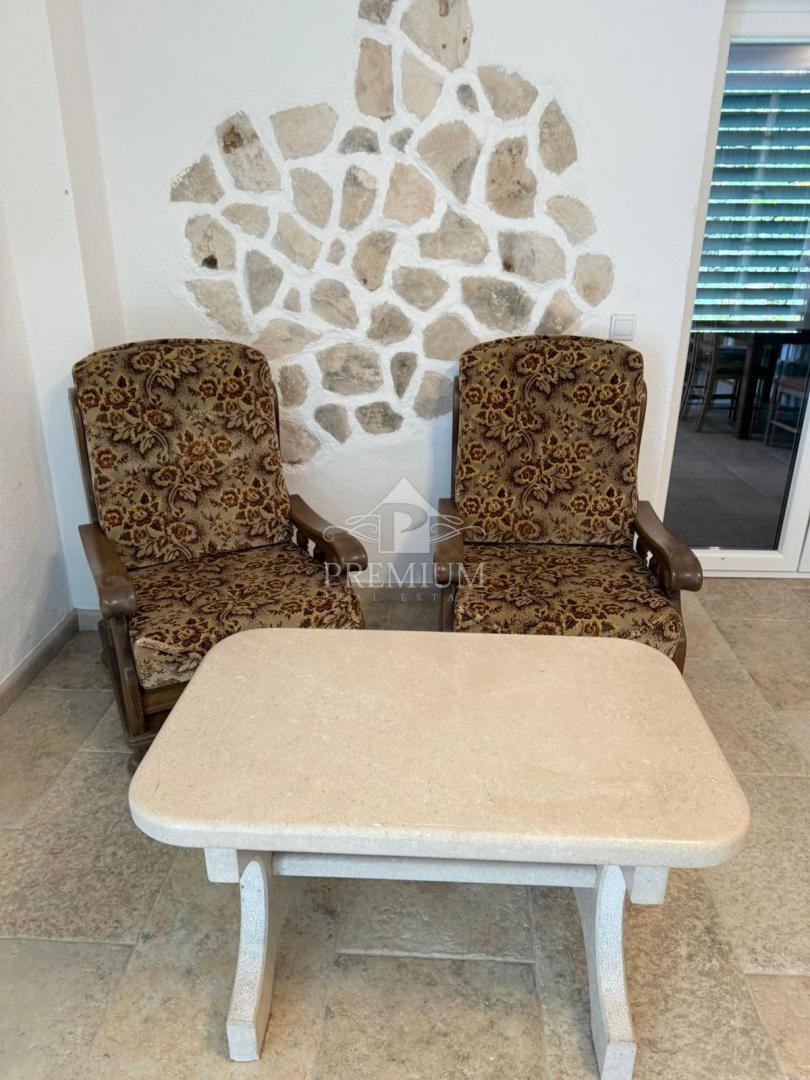 House For sale - SPLITSKO-DALMATINSKA BRAČ